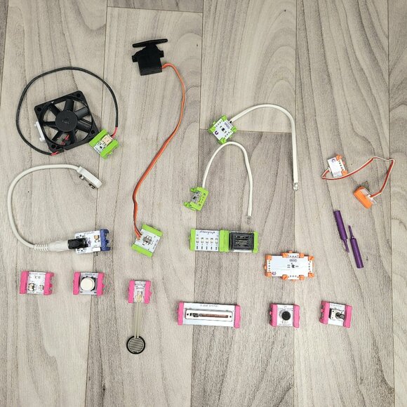 Little Bits Mixed Lot Loose Parts & Pieces 14 Pieces - STEM STEAM Robotics - Picture 1 of 7